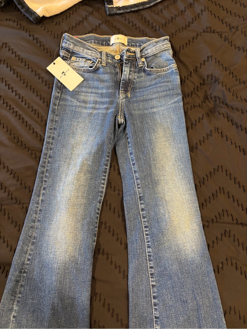 7 For All Mankind - Picture 5 of 5